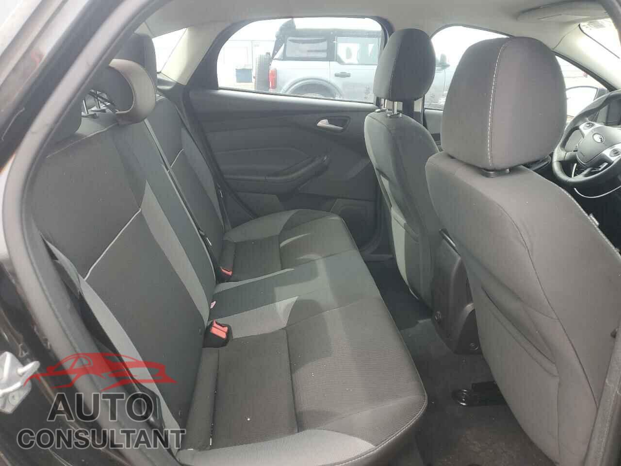 FORD FOCUS 2013 - 1FADP3F29DL333783