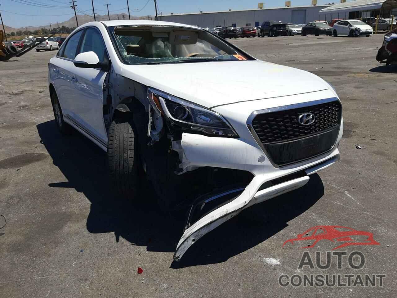 HYUNDAI SONATA 2017 - KMHE24L33HA072194