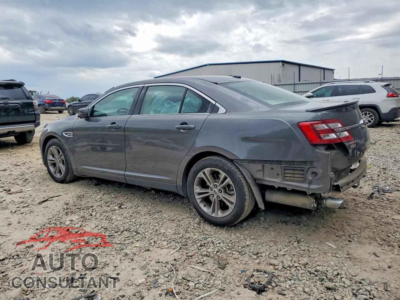 FORD TAURUS 2015 - 1FAHP2E80FG158479