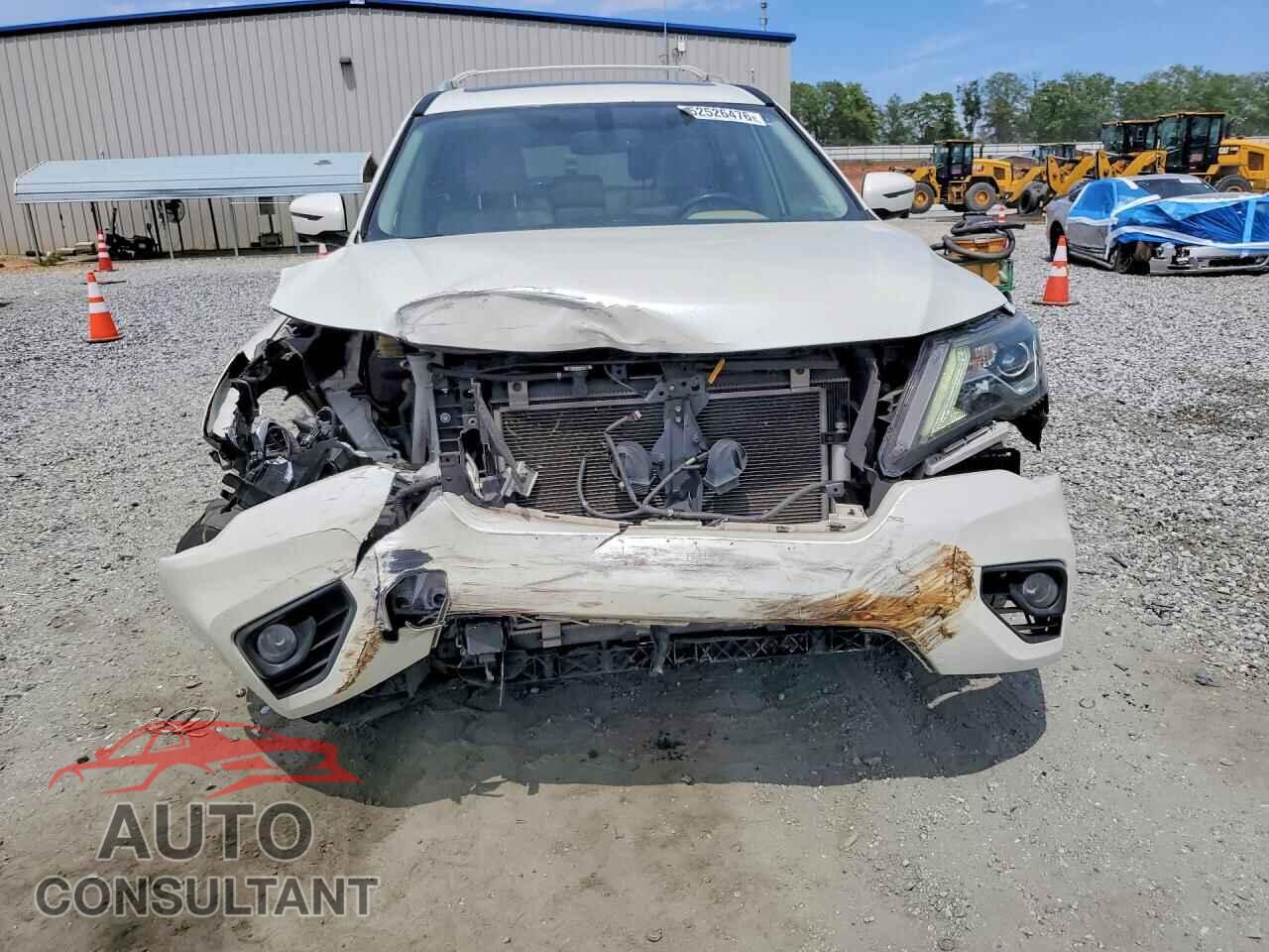 NISSAN PATHFINDER 2017 - 5N1DR2MN5HC681366