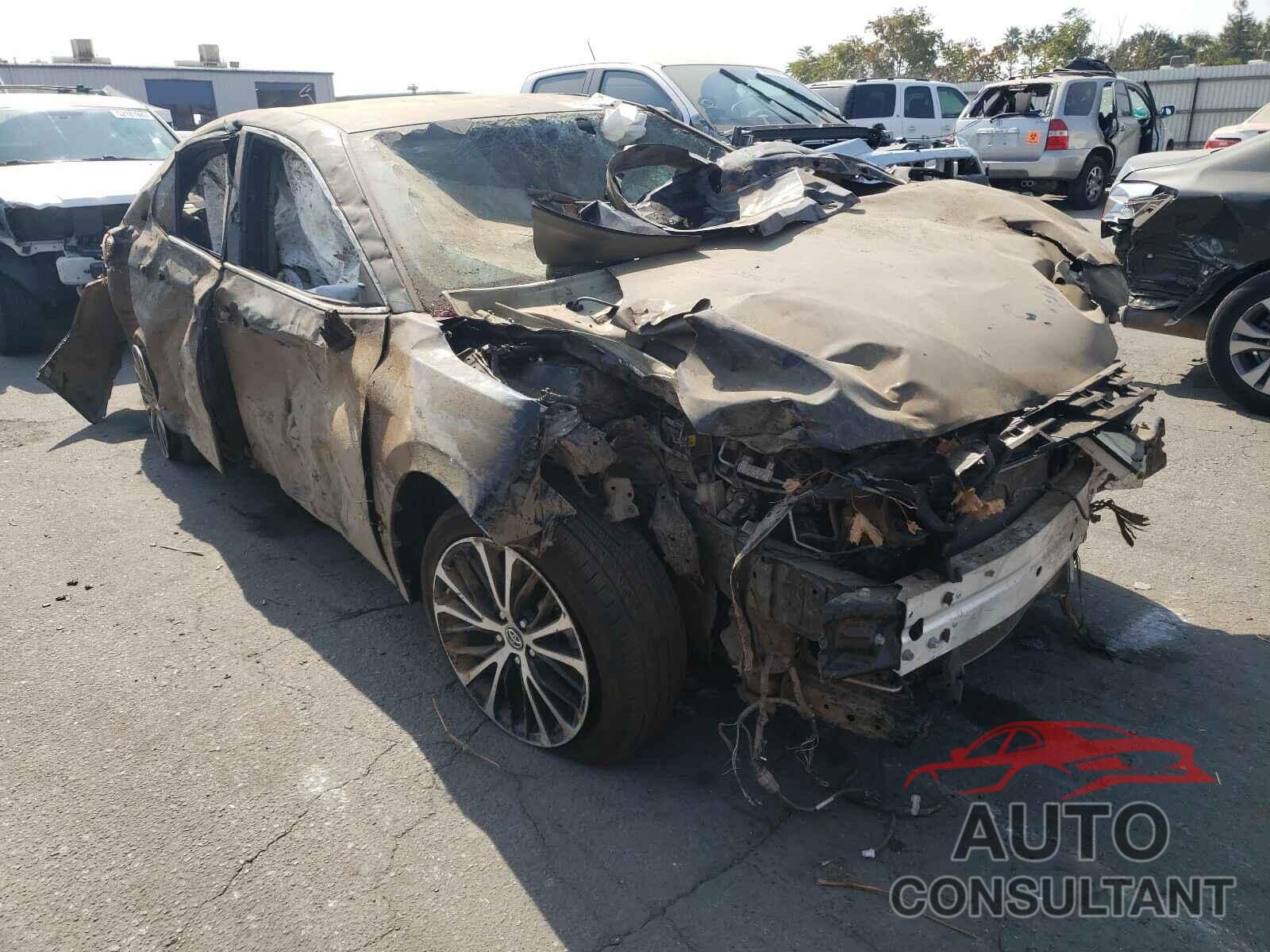 TOYOTA CAMRY 2019 - 4T1B11HK6KU725546