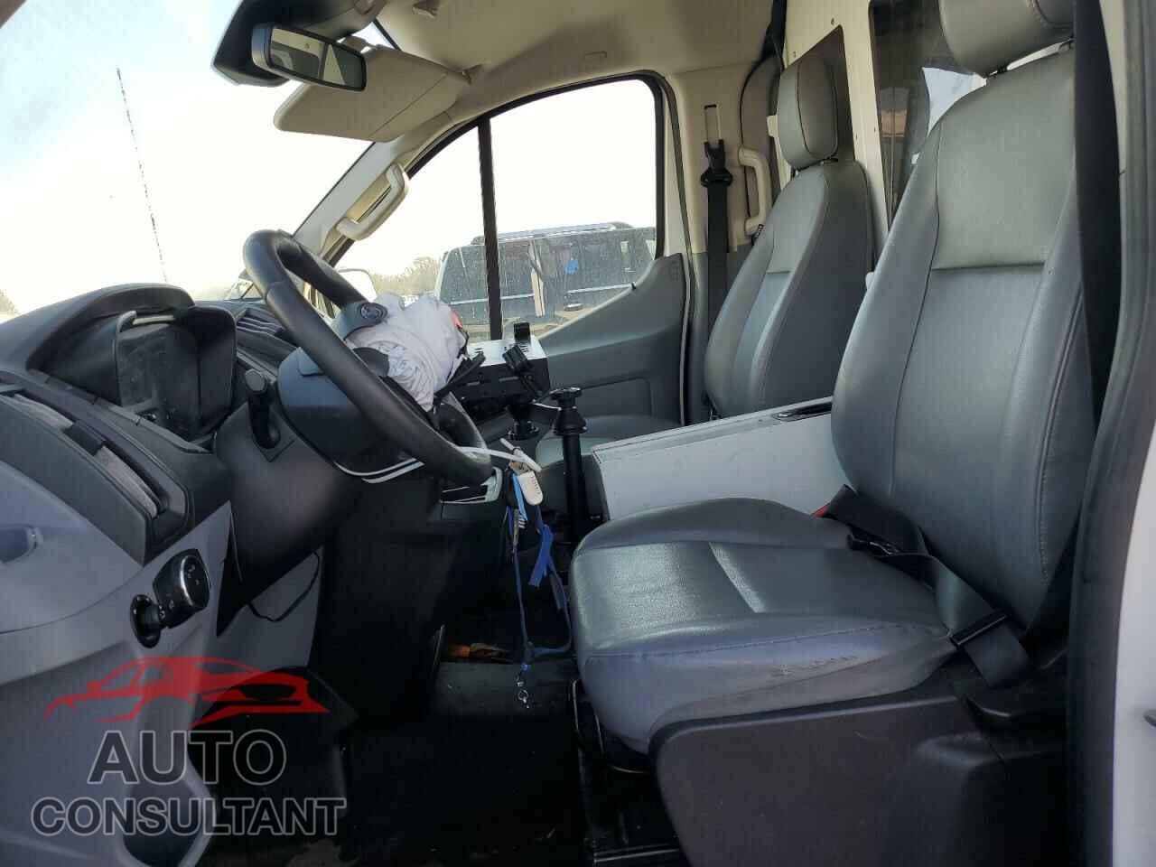 FORD TRANSIT 2017 - 1FTYE1ZM5HKB28704