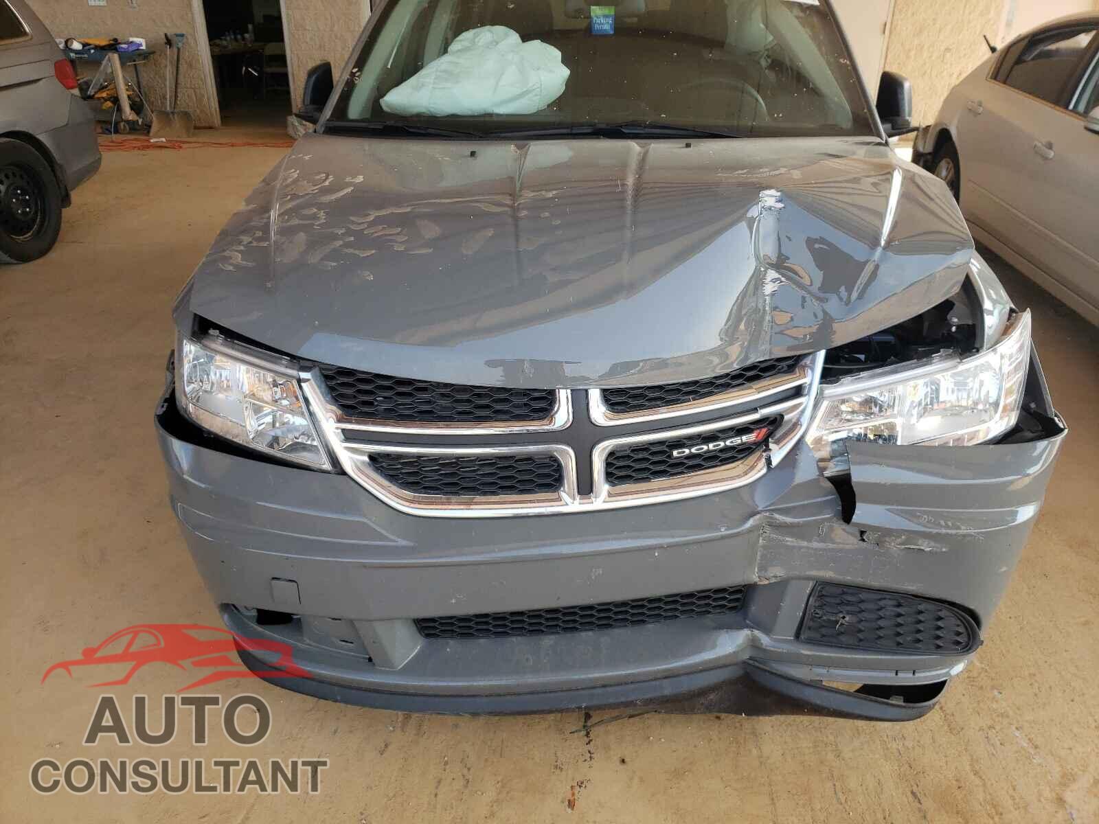DODGE JOURNEY 2020 - 3C4PDCAB1LT243540