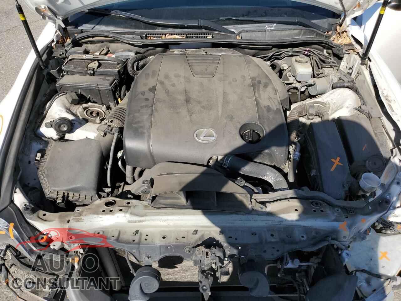 LEXUS IS 2014 - JTHBF1D29E5020006