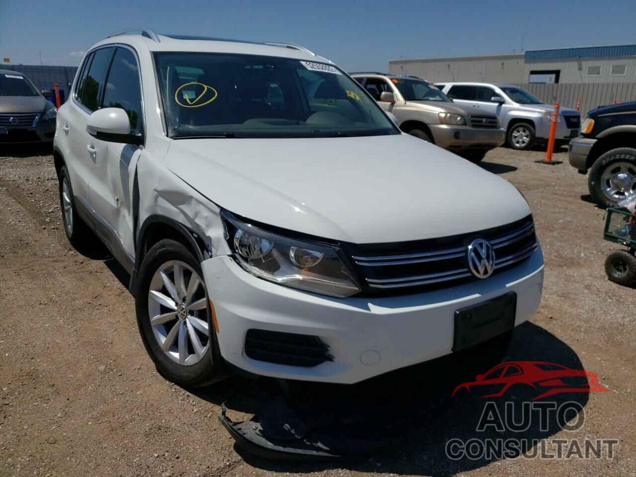 VOLKSWAGEN TIGUAN 2017 - WVGSV7AX9HK024016