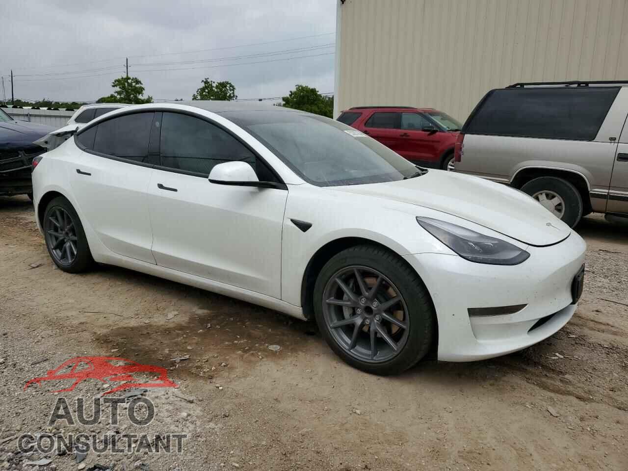TESLA MODEL 3 2021 - 5YJ3E1EA1MF092118