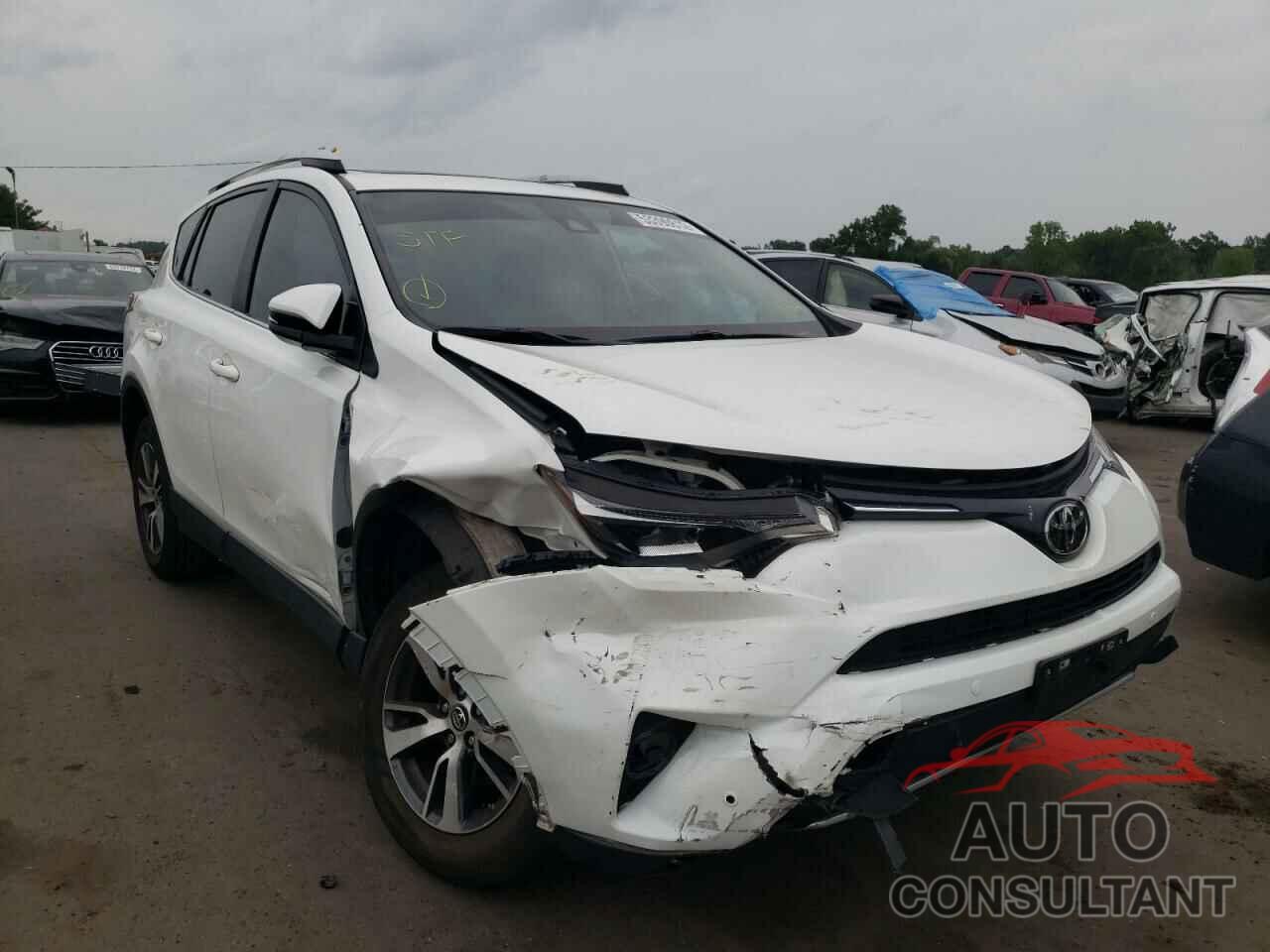 TOYOTA RAV4 2016 - JTMRFREV2GD180440
