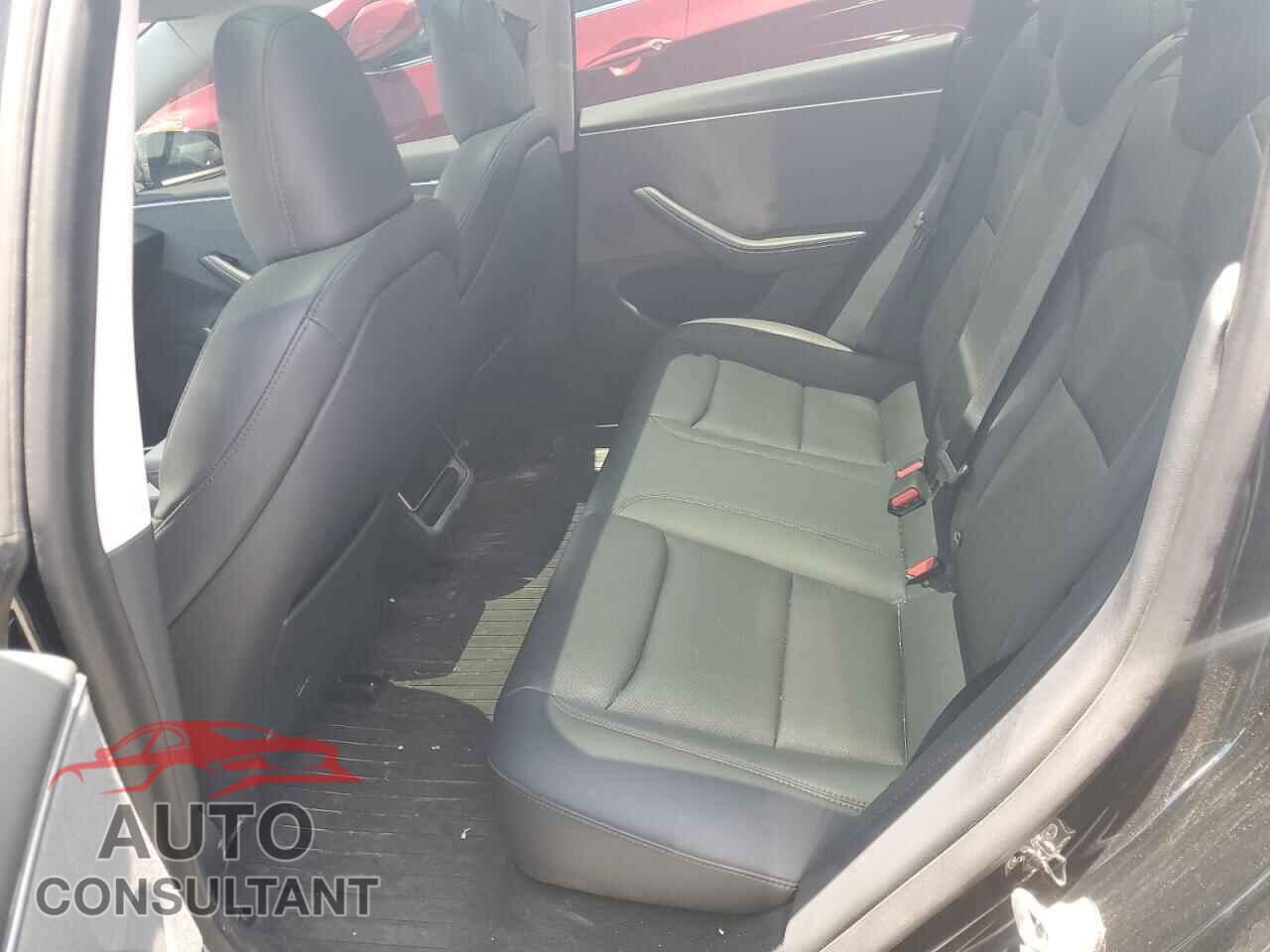 TESLA MODEL 3 2024 - 5YJ3E1EA7RF833234