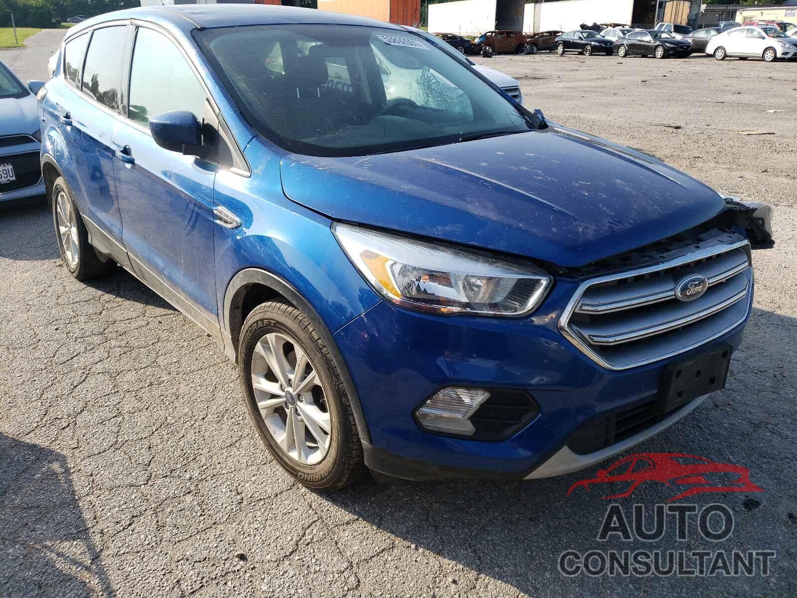 FORD ESCAPE 2017 - 1FMCU0GD2HUA28053