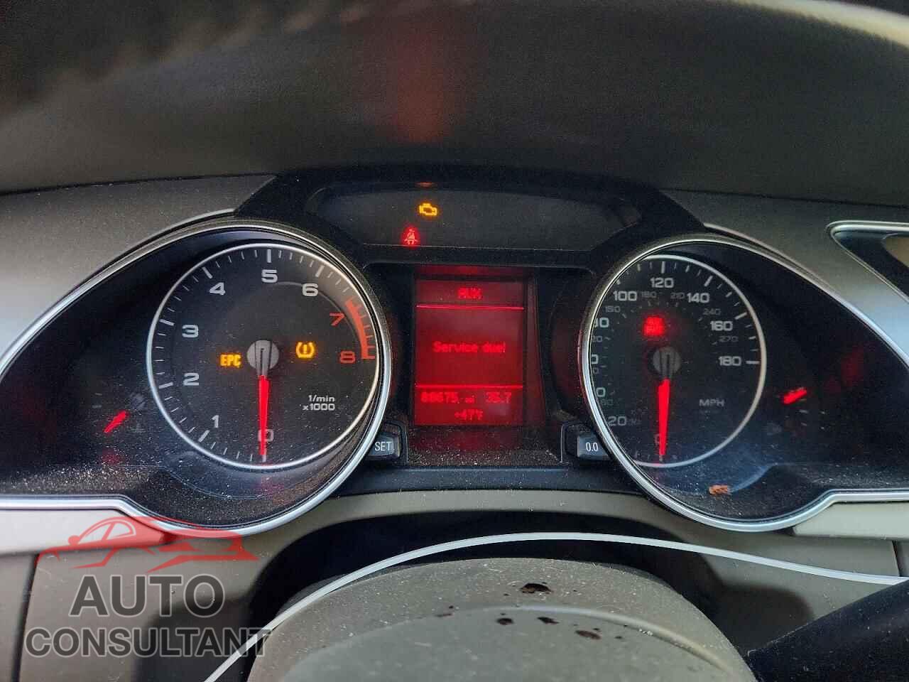 AUDI A5 2011 - WAURFAFR4BA028931