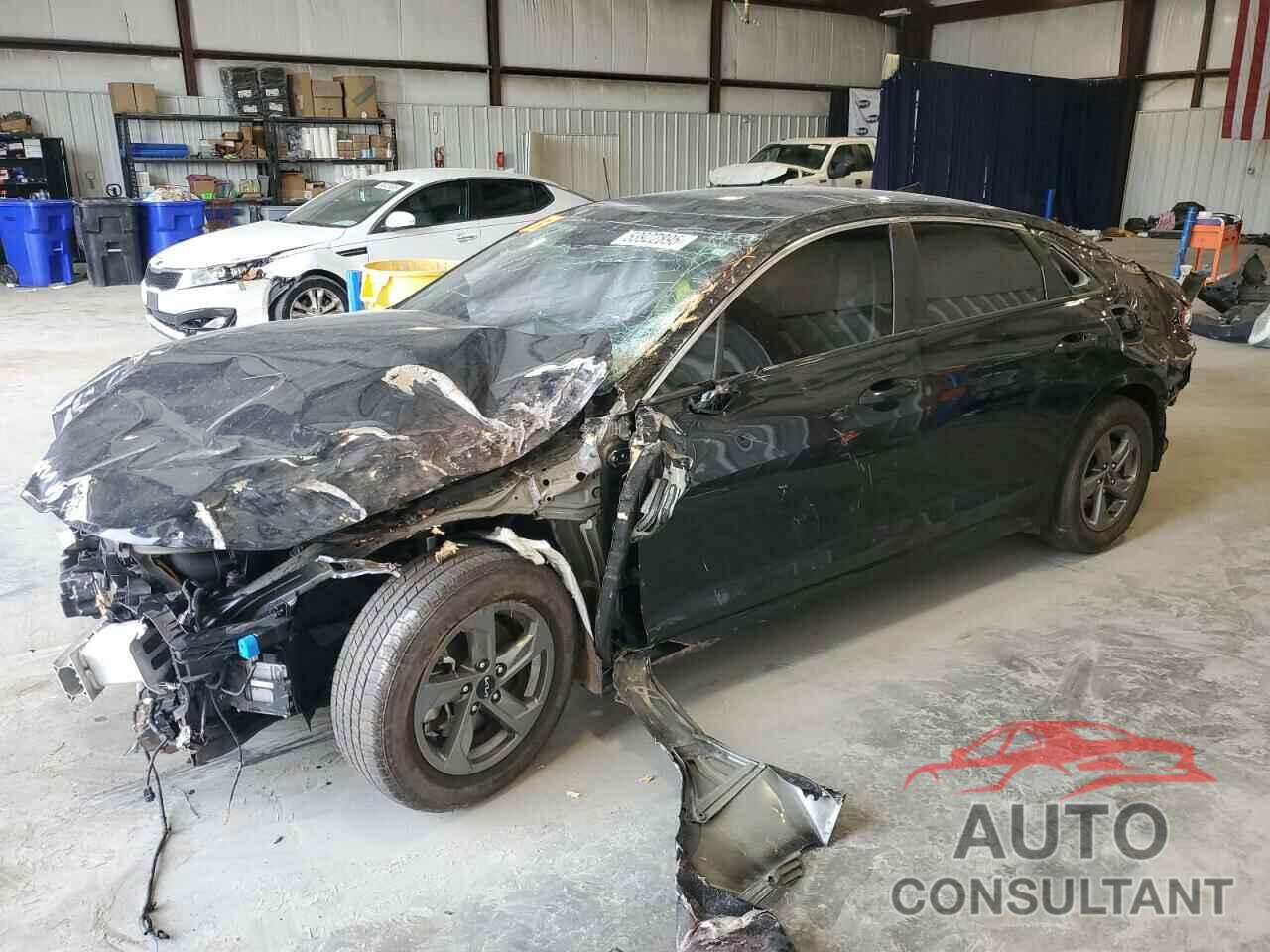 KIA K5 2023 - 5XXG14J28PG185233