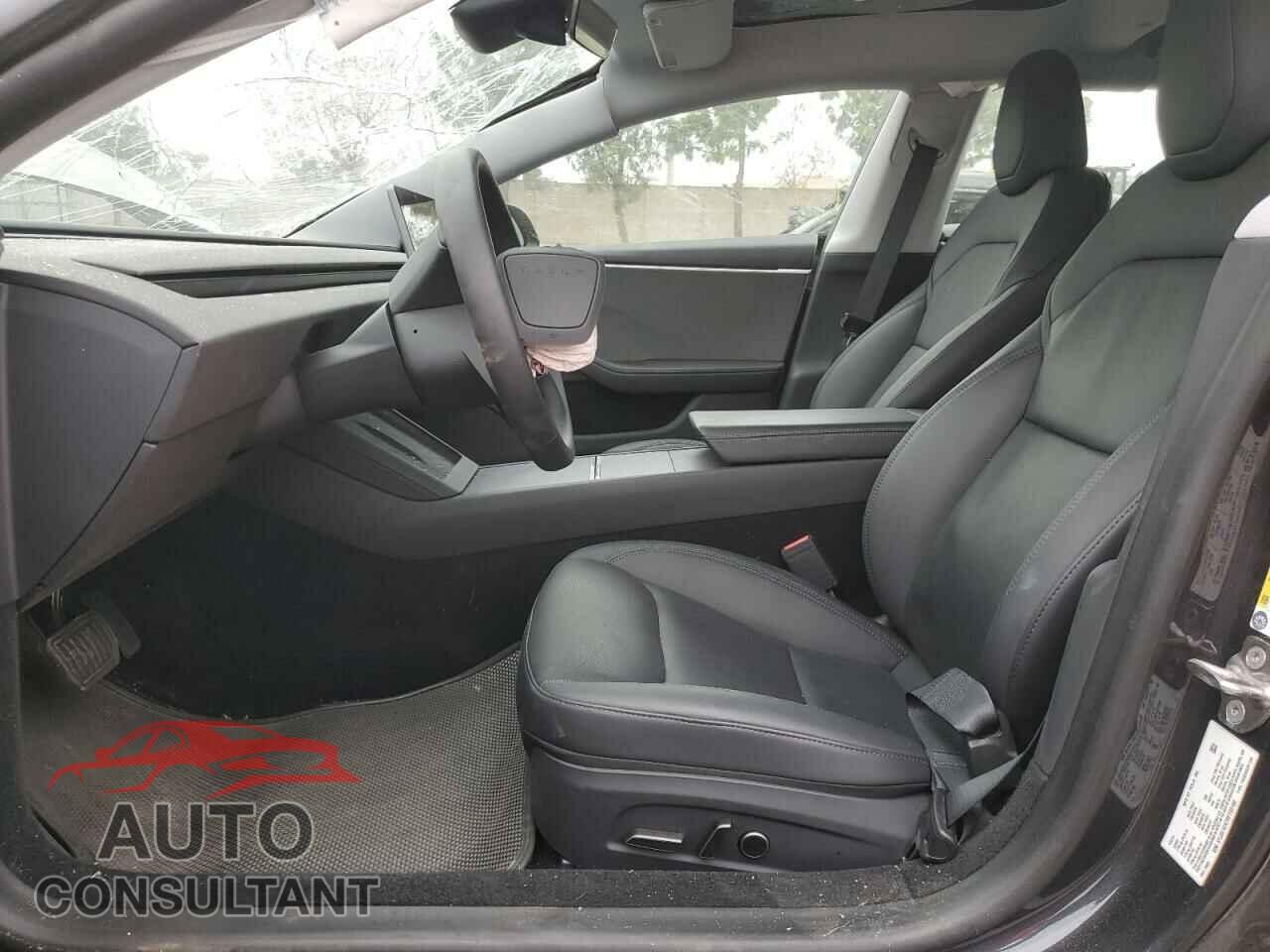 TESLA MODEL 3 2024 - 5YJ3E1EA7RF735160