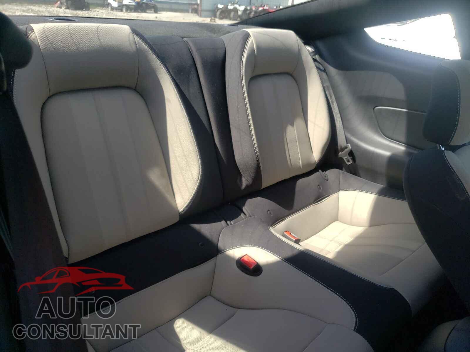 FORD MUSTANG 2020 - 1FA6P8TH0L5189462
