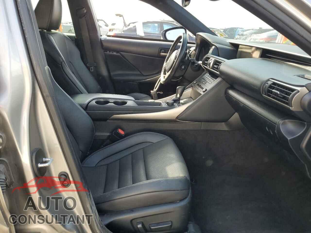 LEXUS IS 2019 - JTHBA1D20K5090519