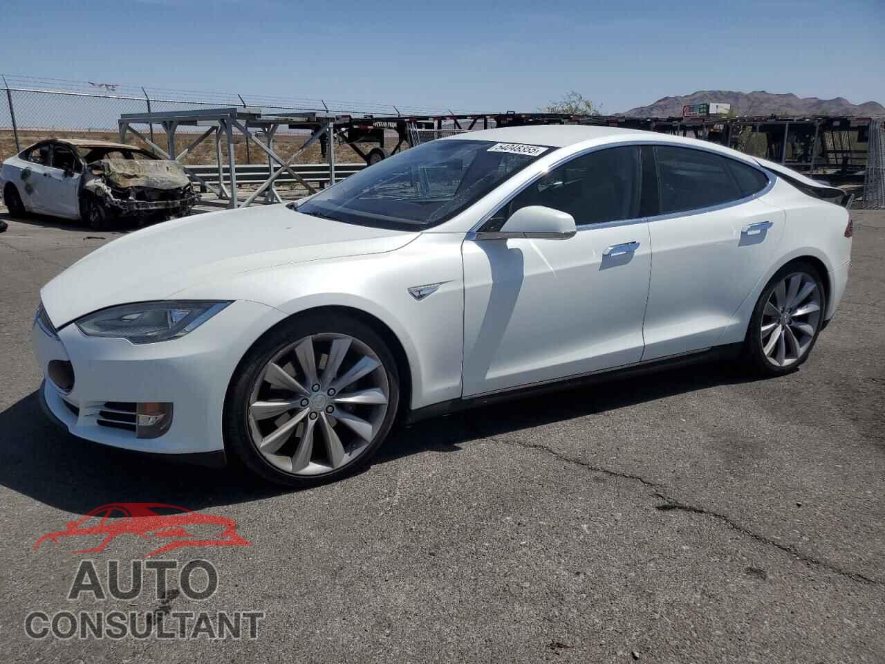 TESLA MODEL S 2013 - 5YJSA1DP0DFP14043