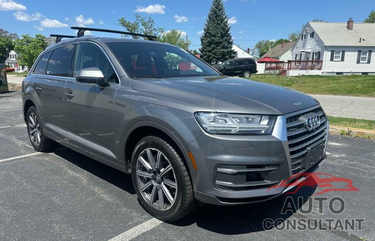 AUDI Q7 2017 - WA1LAAF79HD020458