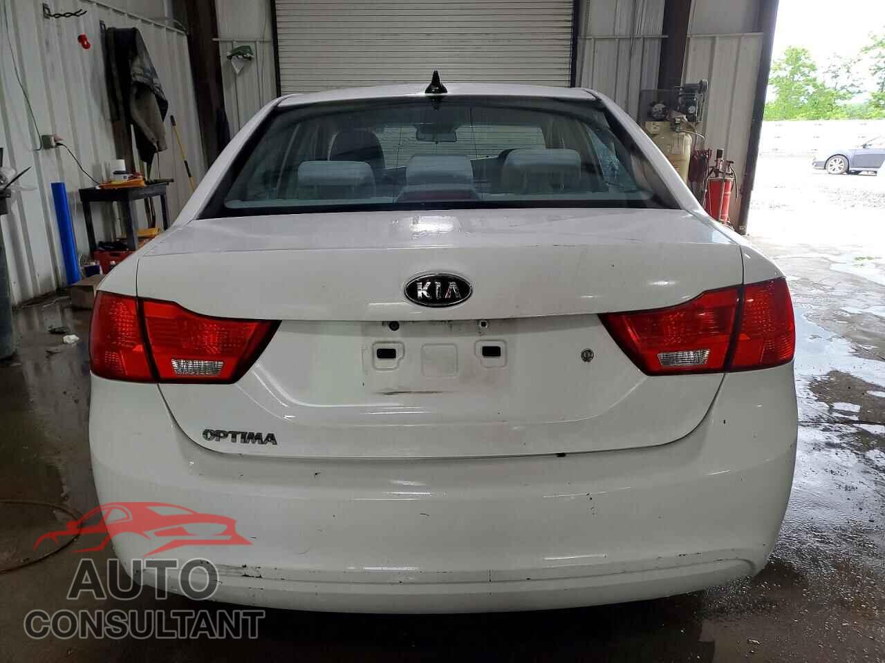 KIA OPTIMA 2010 - KNAGG4A86A5382803