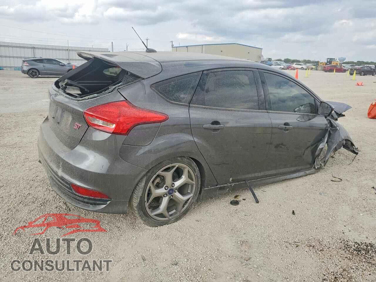 FORD FOCUS 2017 - 1FADP3L93HL244492