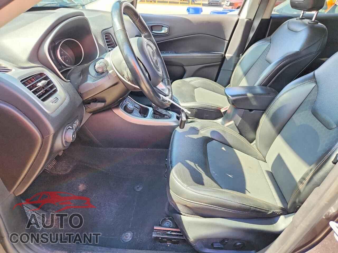 JEEP COMPASS 2019 - 3C4NJDBB4KT772323