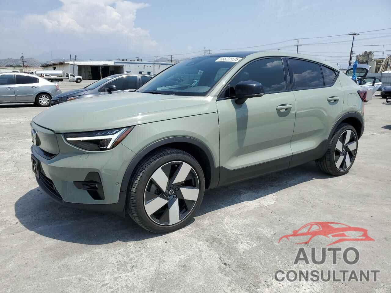 VOLVO C40 RECHAR 2023 - YV4ED3GM6P2045007