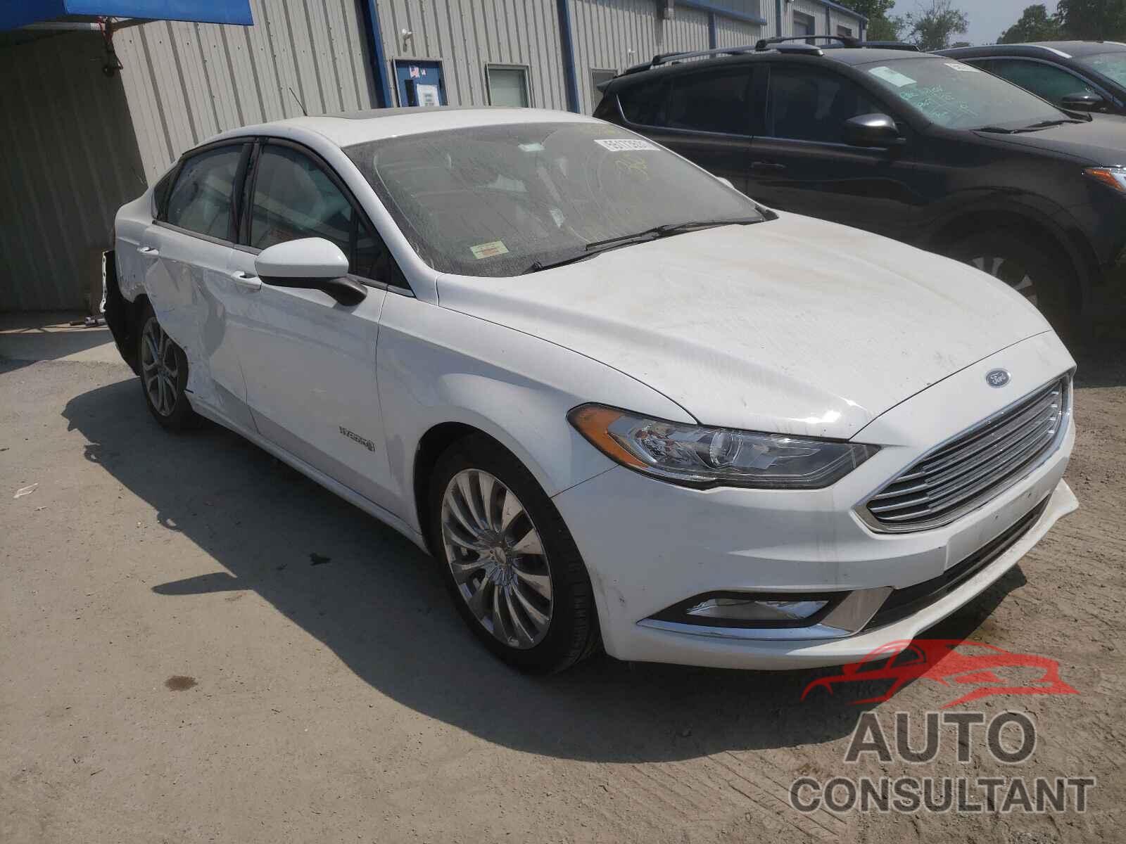 FORD FUSION 2017 - 3FA6P0LU8HR286105