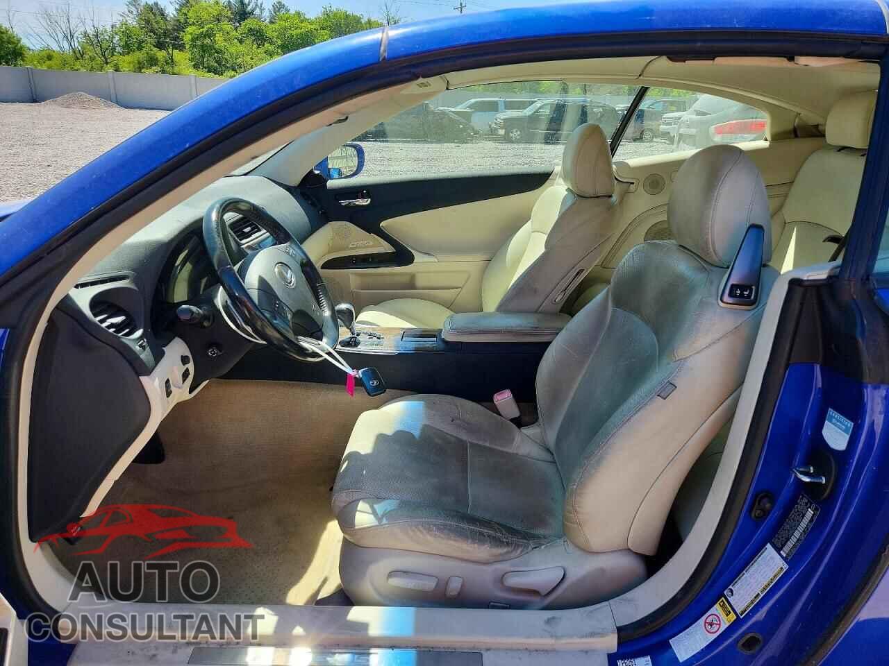 LEXUS IS 2010 - JTHFF2C2XA2502259