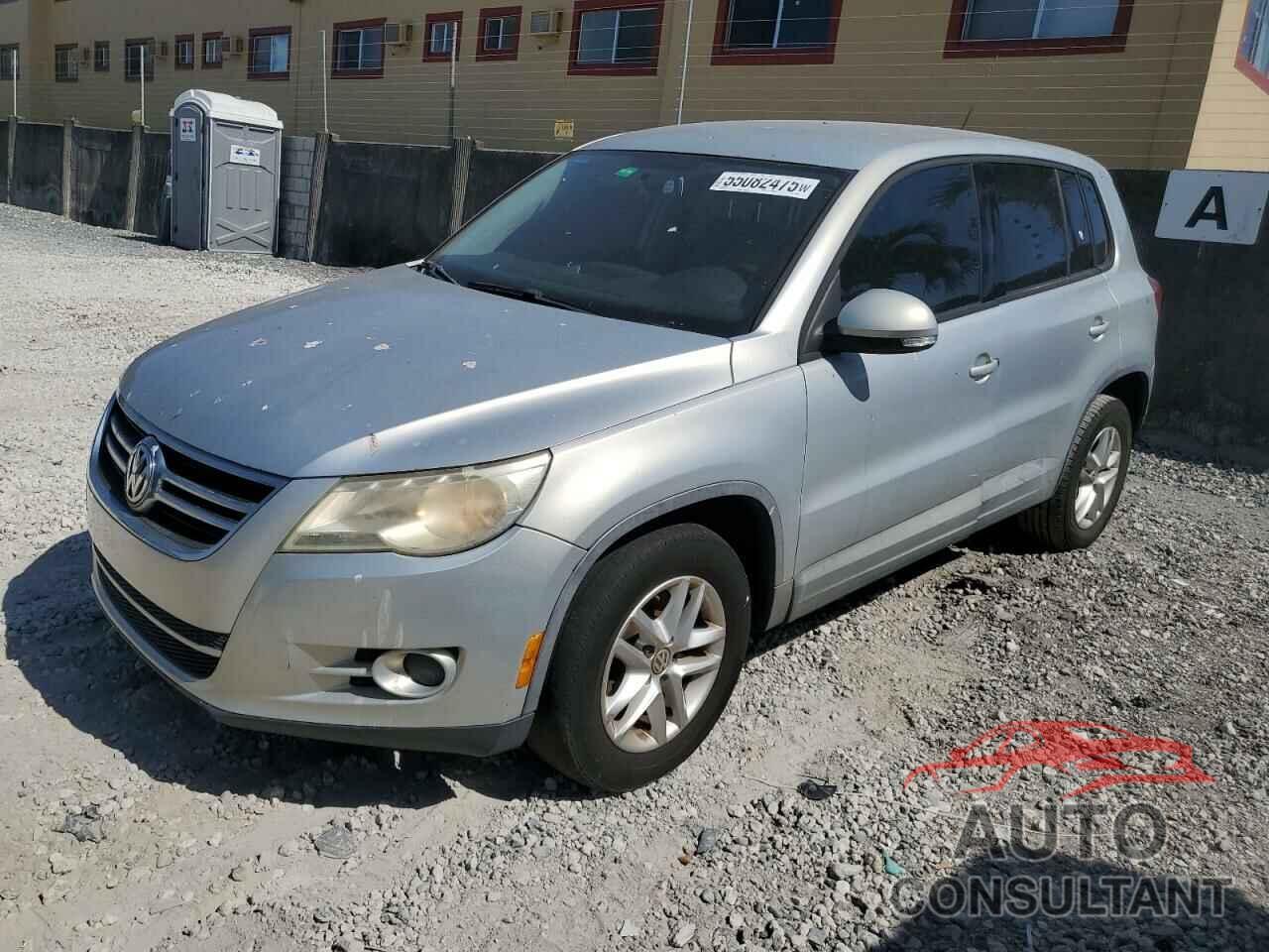 VOLKSWAGEN TIGUAN 2011 - WVGAV7AX8BW549256