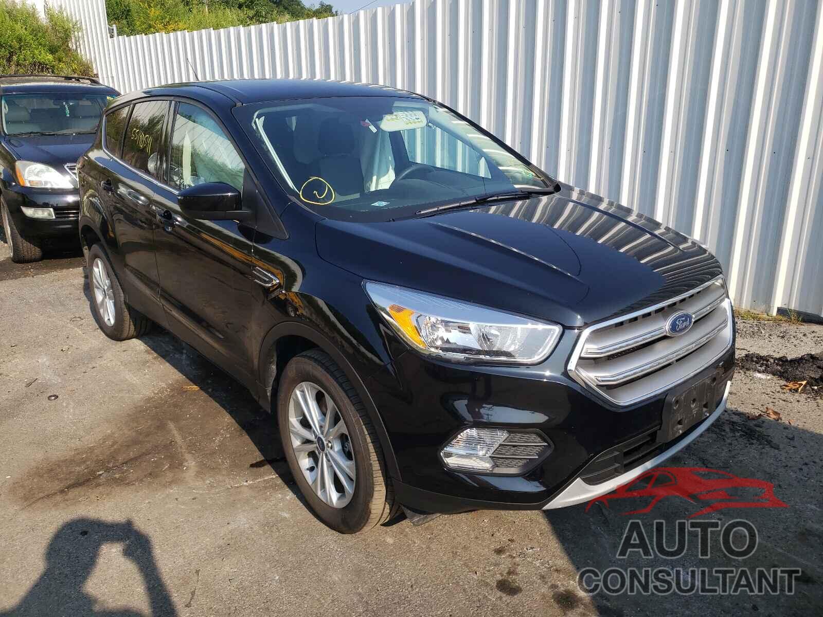 FORD ESCAPE 2017 - 1FMCU9GD8HUB12043