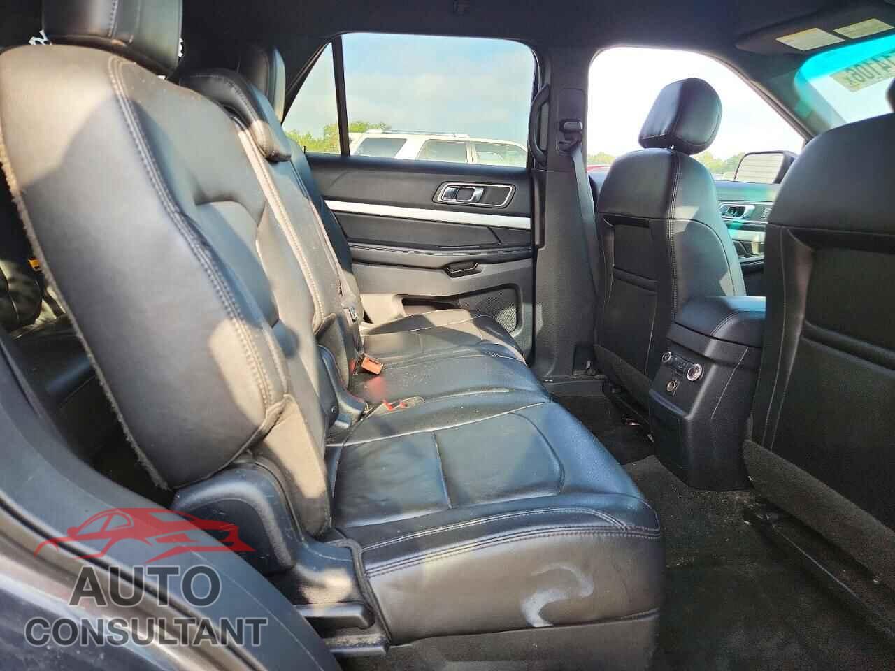 FORD EXPLORER 2017 - 1FM5K7D80HGA46905