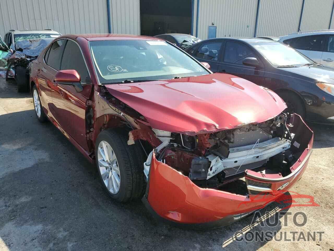 TOYOTA CAMRY 2018 - 4T1B11HK3JU518515