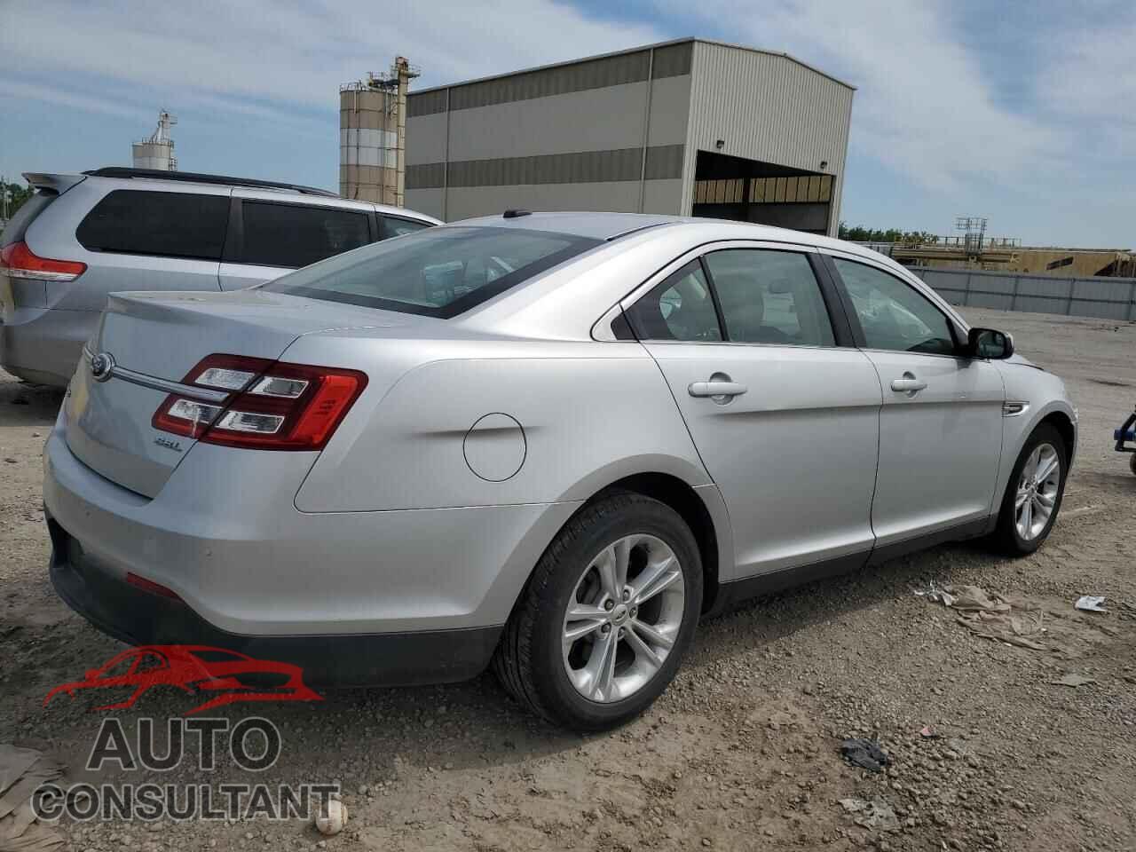 FORD TAURUS 2013 - 1FAHP2E84DG210015