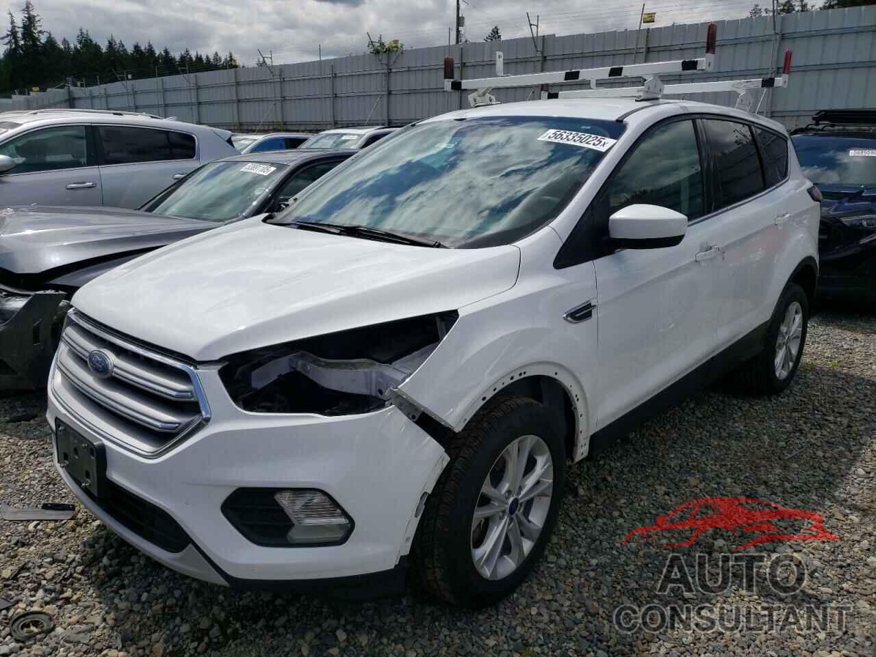 FORD ESCAPE 2017 - 1FMCU9GD0HUC12461