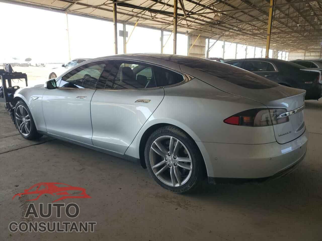 TESLA MODEL S 2016 - 5YJSA1E29GF120543