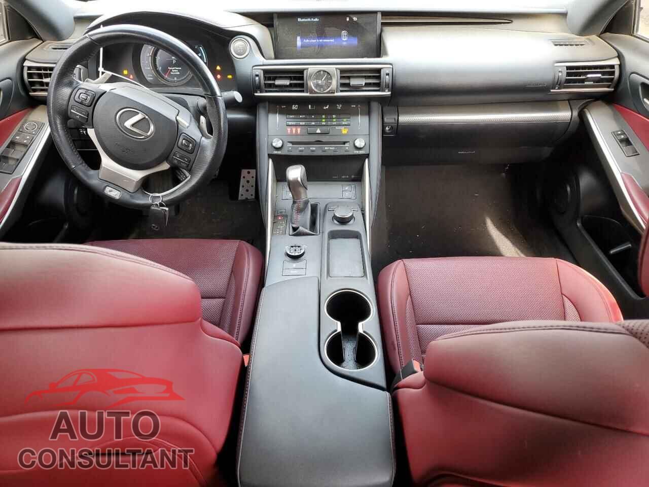 LEXUS IS 2017 - JTHBA1D21H5041807