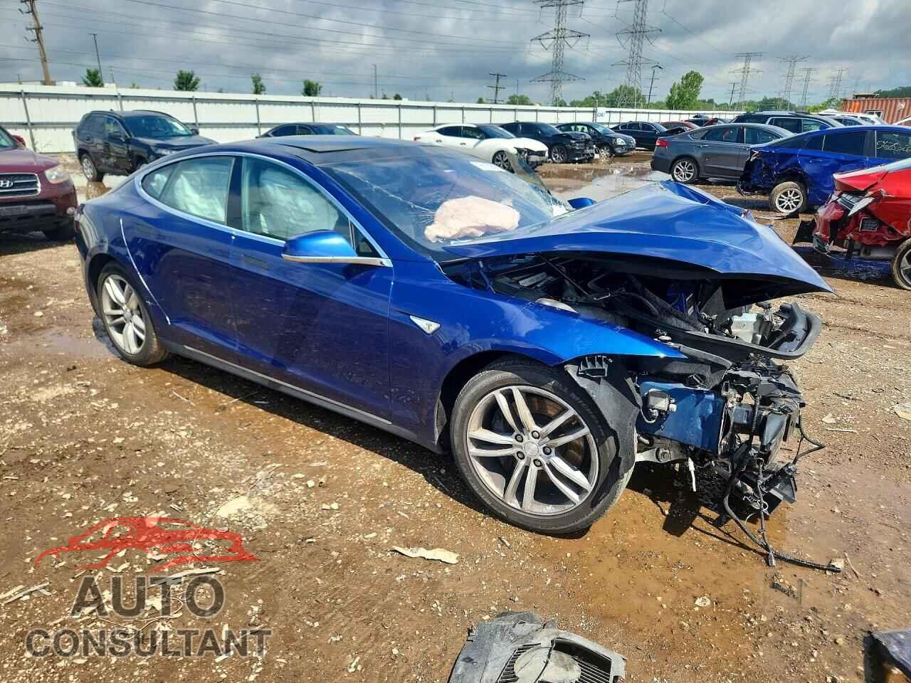 TESLA MODEL S 2015 - 5YJSA1E27FF112004