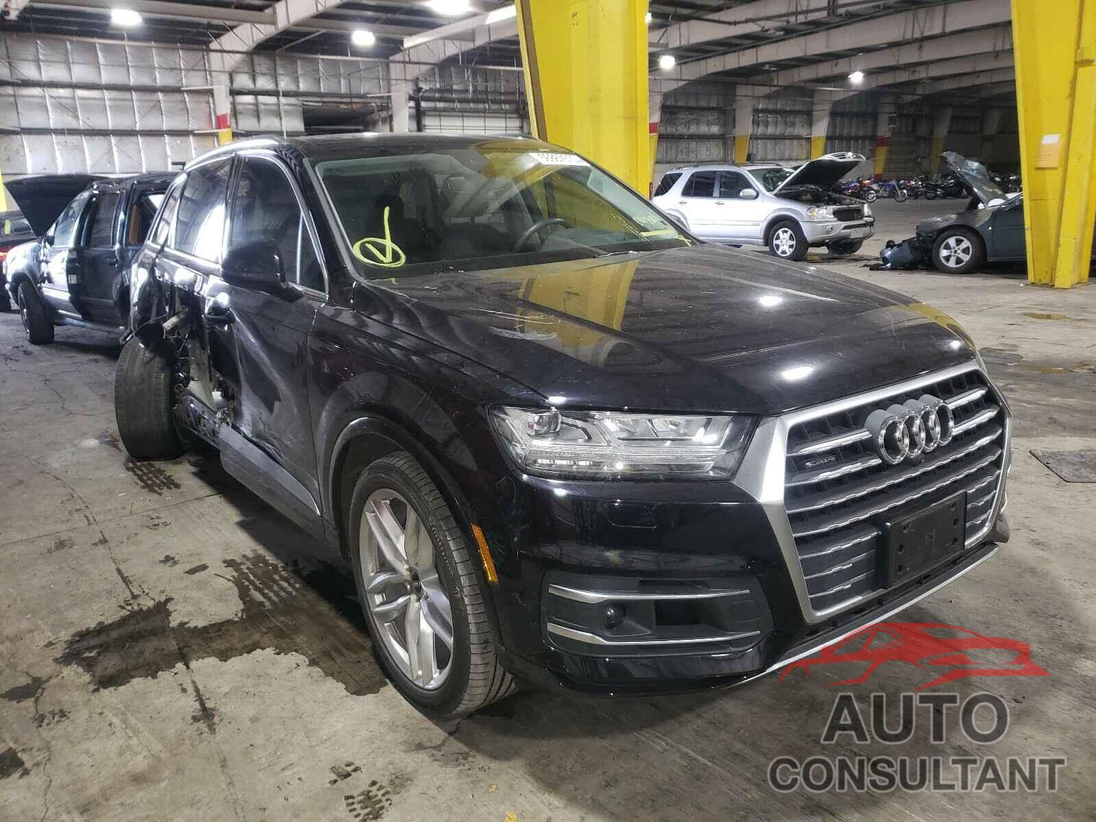 AUDI Q7 2018 - WA1VAAF72JD037231