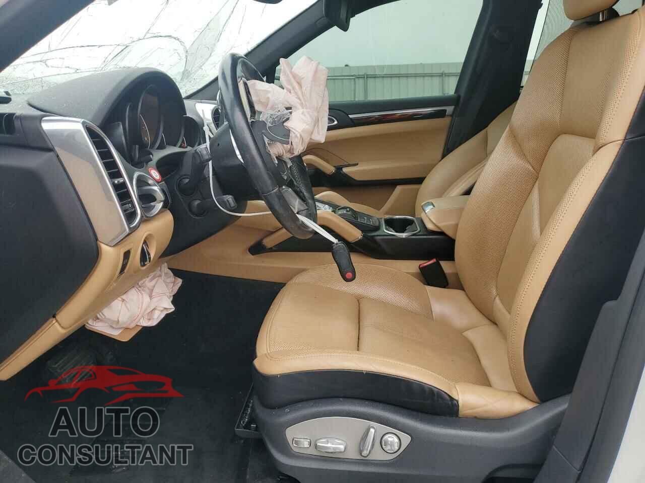 PORSCHE CAYENNE 2016 - WP1AA2A25GLA10575