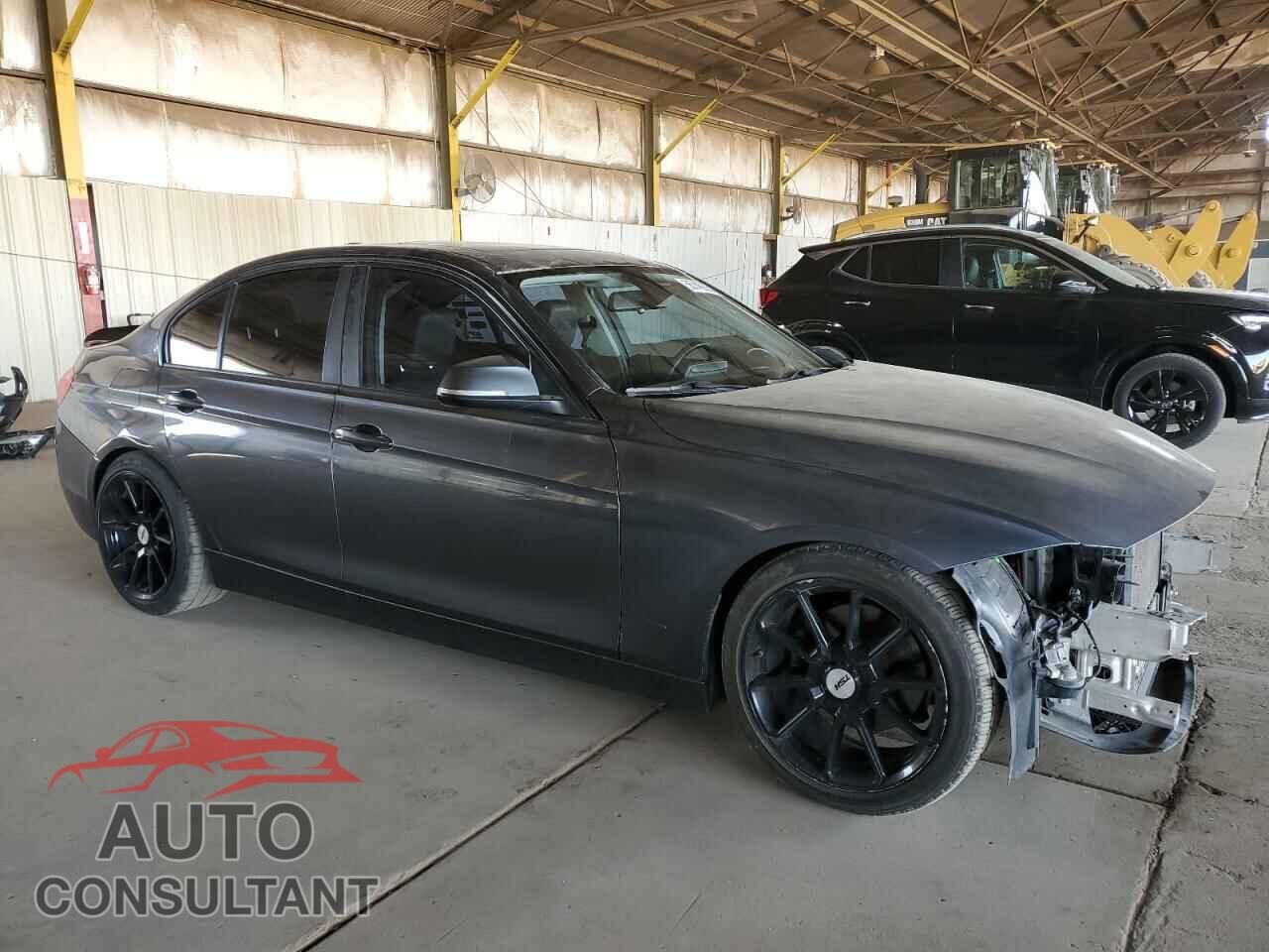 BMW 3 SERIES 2016 - WBA8E1G52GNU10465