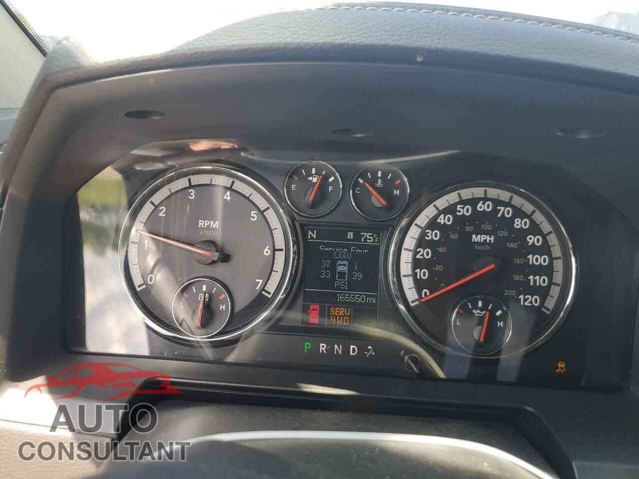 DODGE RAM 1500 2012 - 1C6RD7MT3CS176081