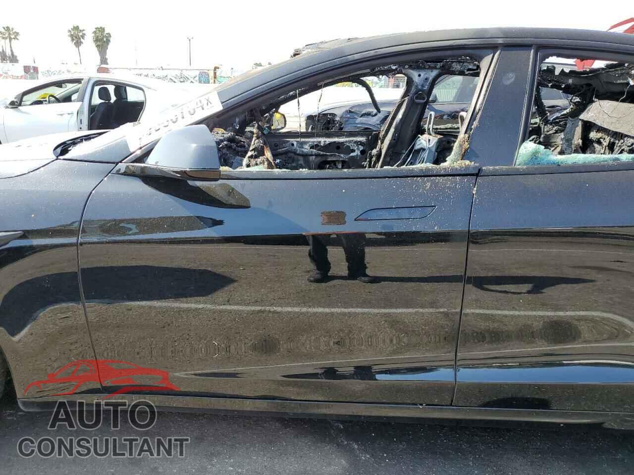 TESLA MODEL S 2022 - 5YJSA1E64NF487480