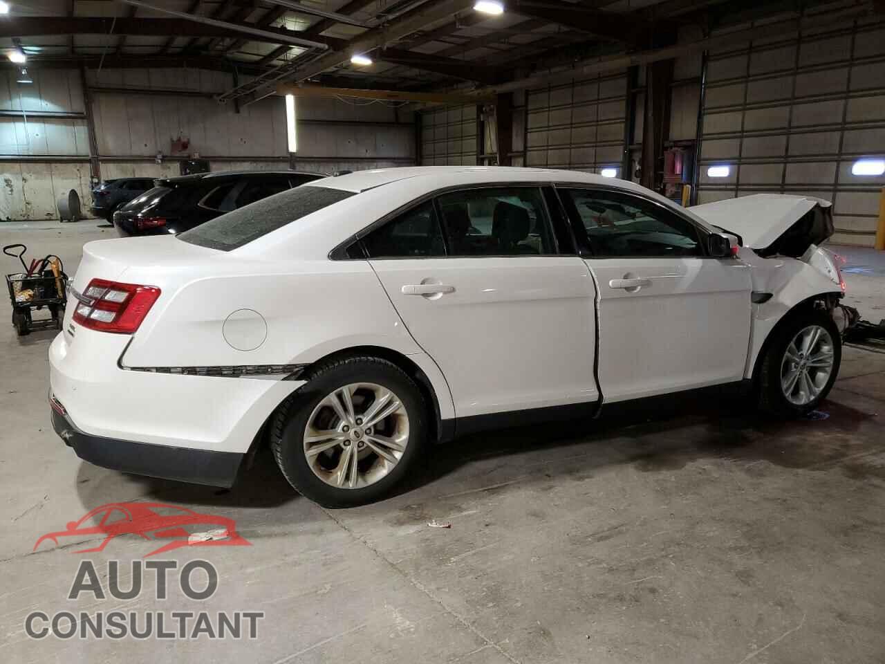 FORD TAURUS 2016 - 1FAHP2E82GG141510