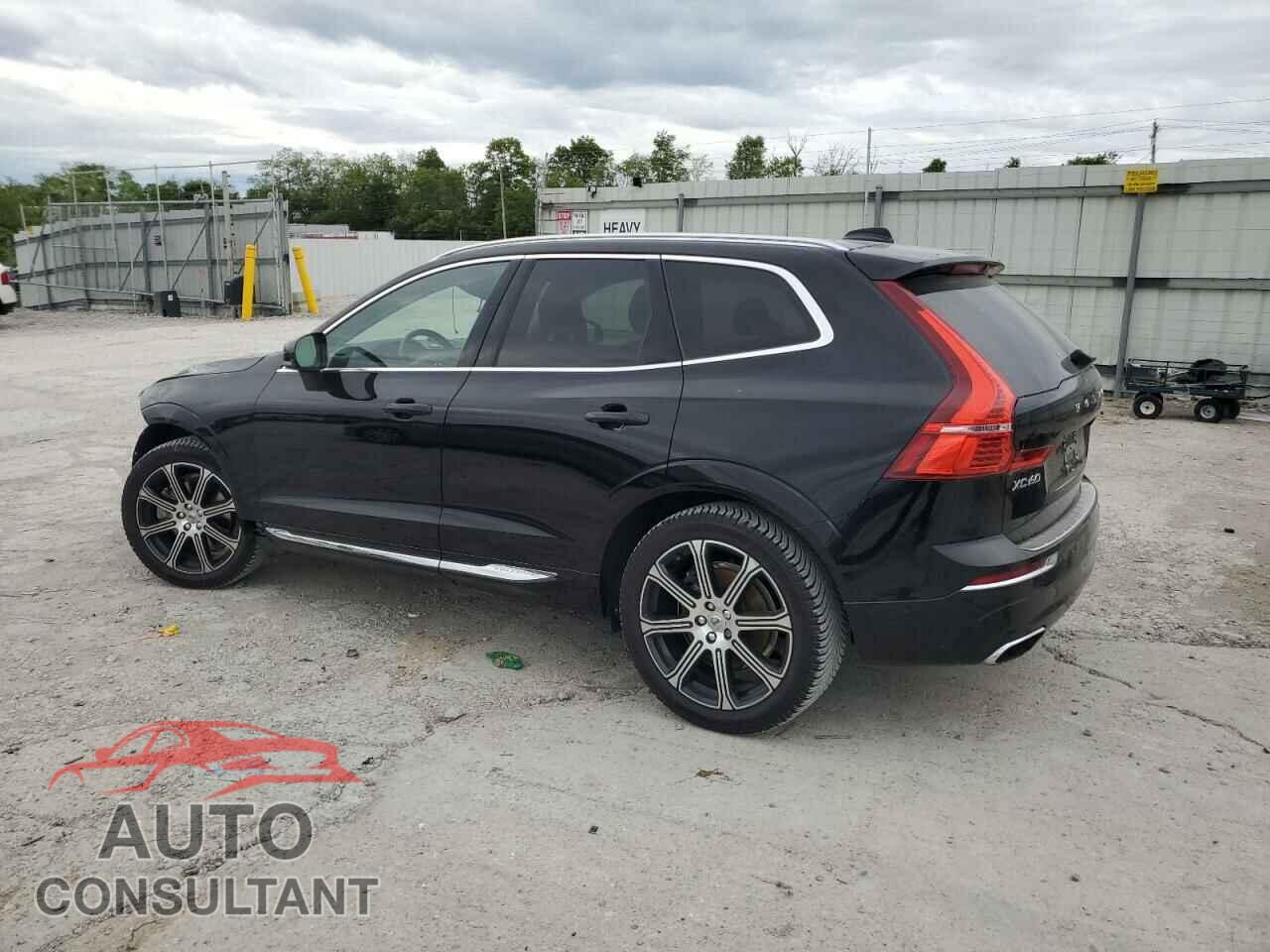 VOLVO XC60 2018 - LYVA22RL4JB096355
