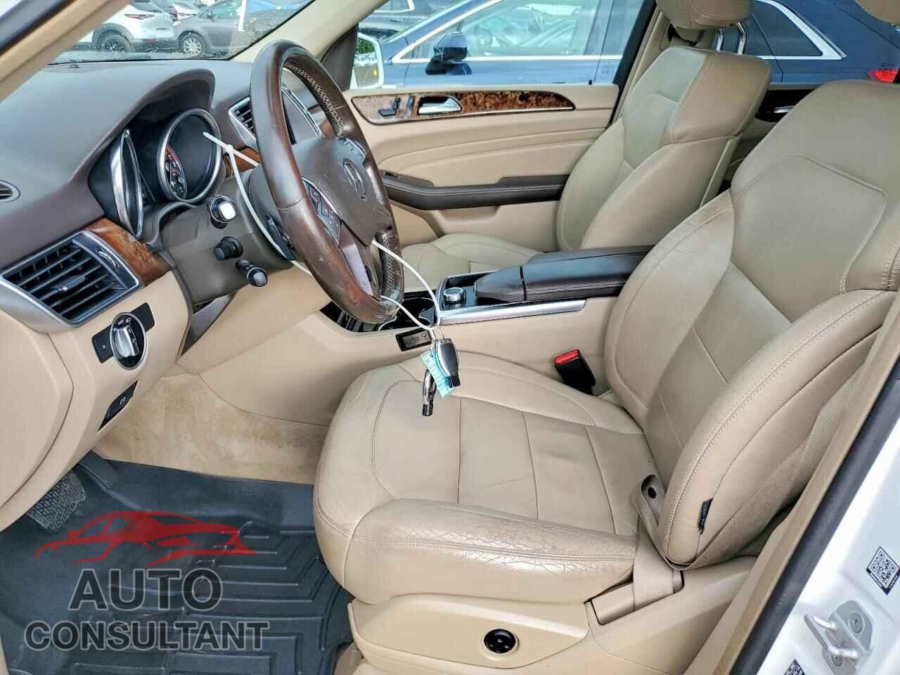 MERCEDES-BENZ M-CLASS 2015 - 4JGDA5JB0FA571711