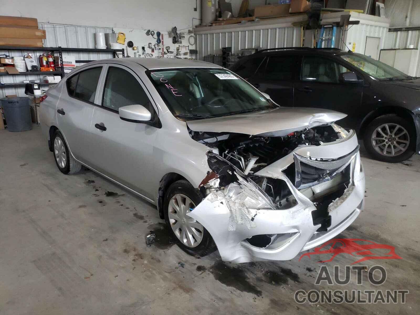 NISSAN VERSA 2017 - 3N1CN7AP1HL857030