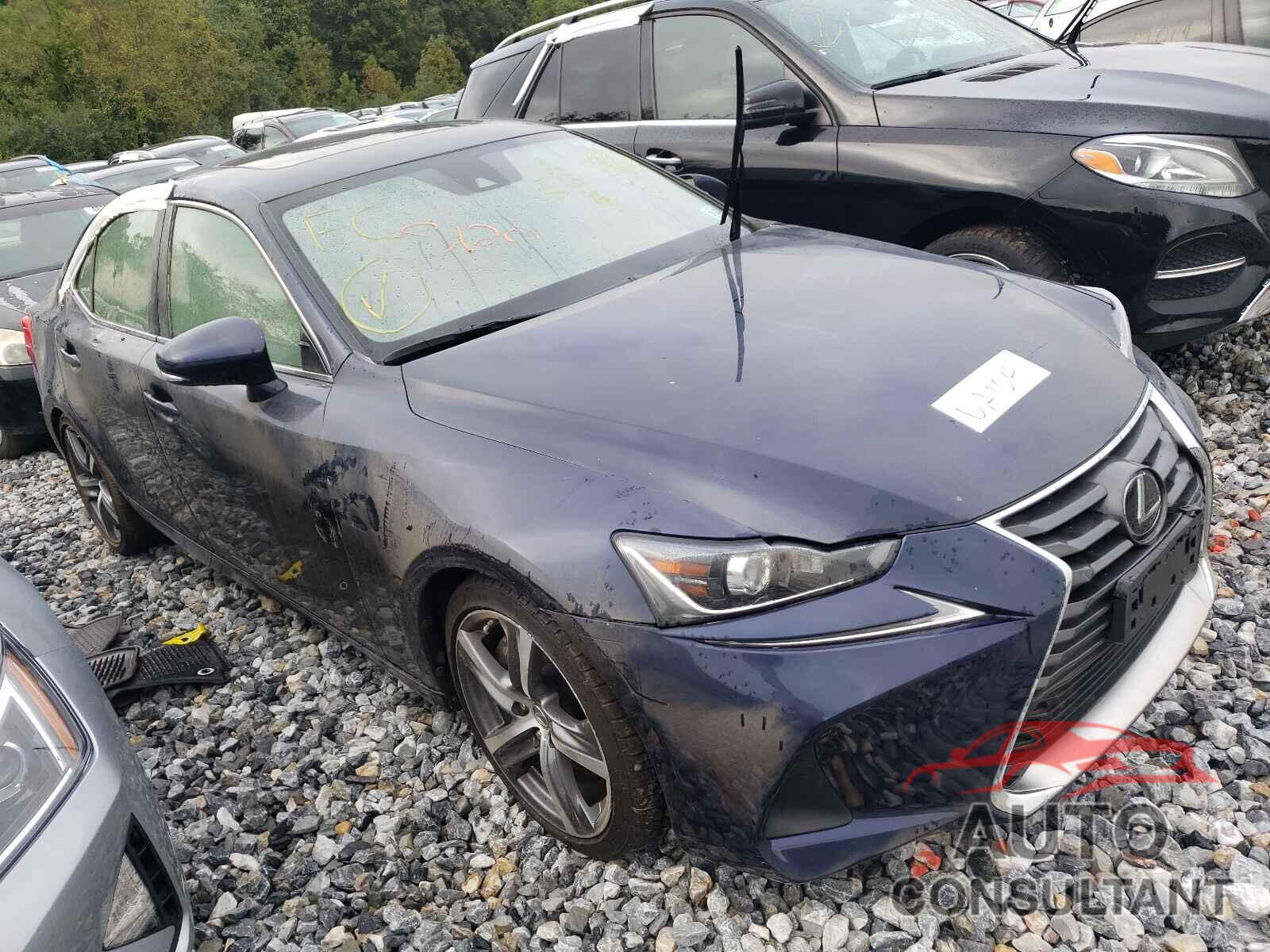 LEXUS IS 2018 - JTHC81D24J5026580