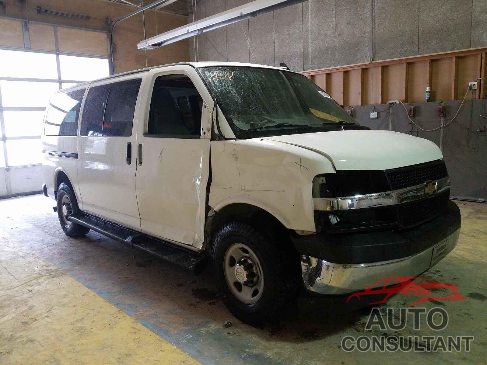 CHEVROLET EXPRESS 2017 - 1GAZGMFG5H1225463