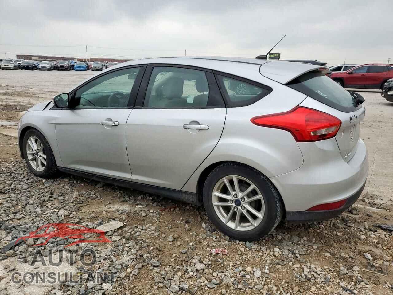 FORD FOCUS 2015 - 1FADP3K20FL238134