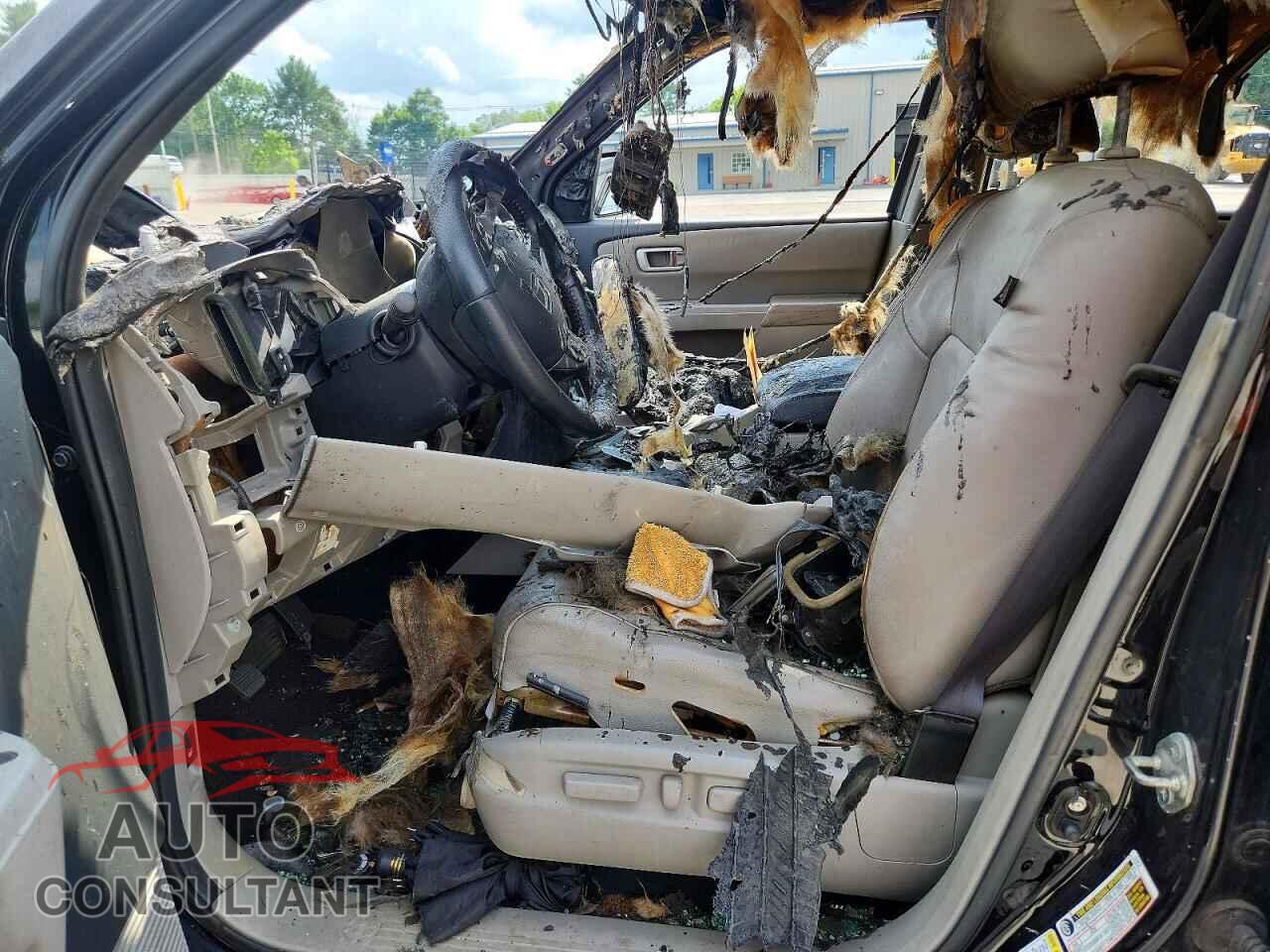 HONDA PILOT 2013 - 5FNYF4H64DB063885