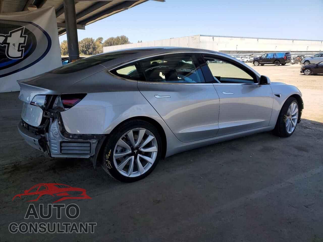 TESLA MODEL 3 2018 - 5YJ3E1EB7JF069253