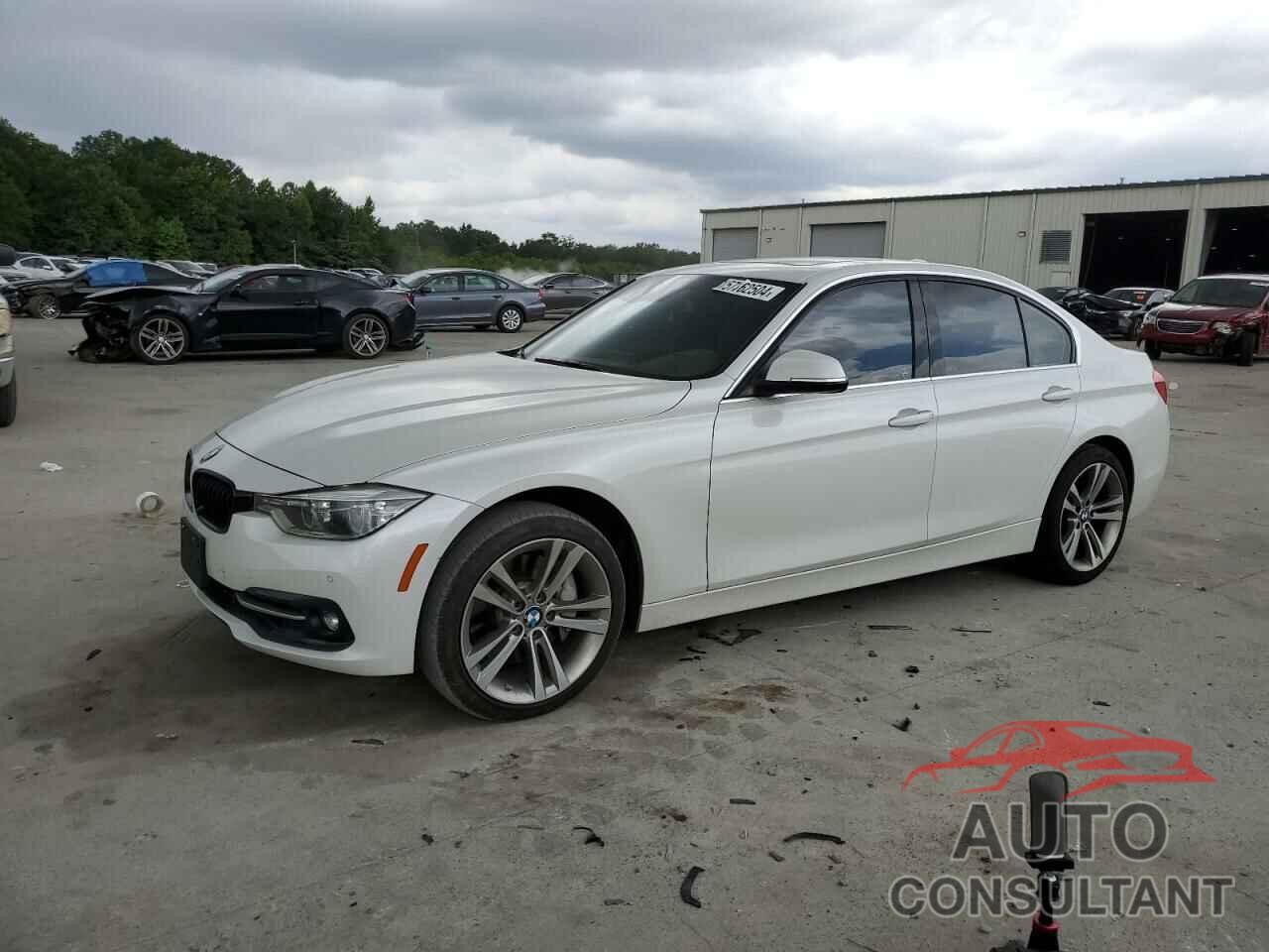 BMW 3 SERIES 2018 - WBA8B3C5XJK384779